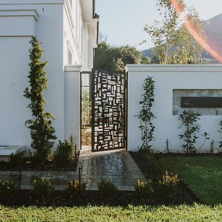 Quiet Hideaway Apartment Somerset West Exterior foto